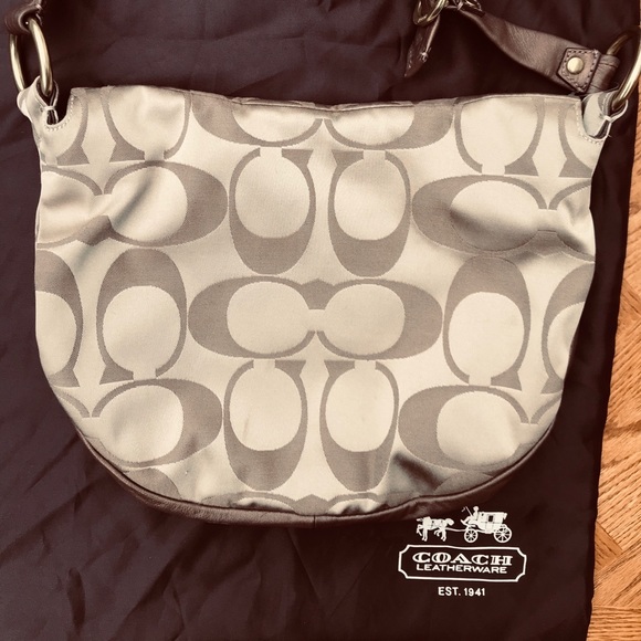 Coach Handbags - Authentic Coach shoulder bag